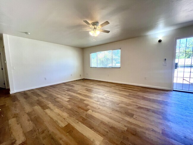 Building Photo - 1538 Sams Hill Rd