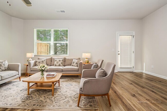 Foto del edificio - 3575 Saratoga Cir