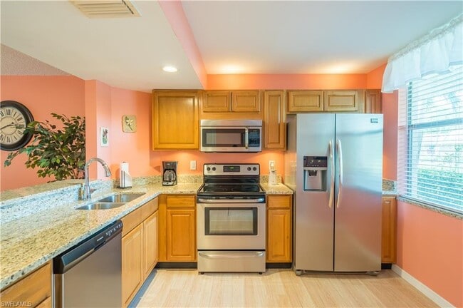 Building Photo - 5959 Winkler Rd