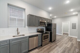 Building Photo - 846 N 41st St