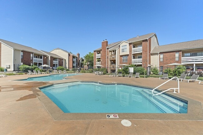 Pool - Silverwood Apartments