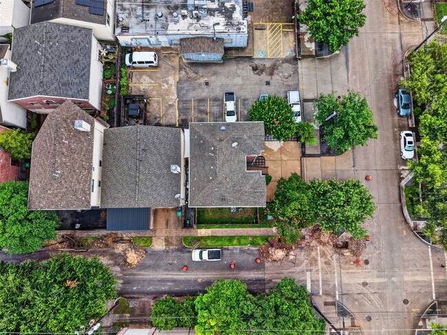 Foto del edificio - 2716 Bagby St