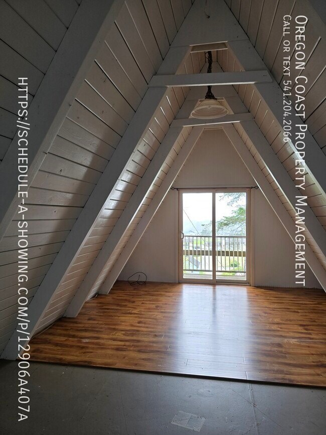 Foto del edificio - 35285 Hill St