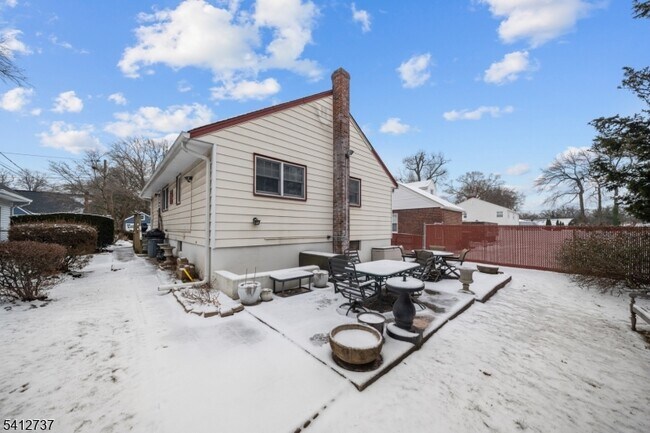 Foto del edificio - 784 Cherry St