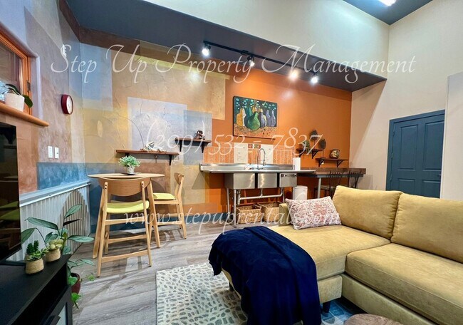 Foto del edificio - Fully Furnished 1 Bedroom Apartment w/ All Utilities Included!