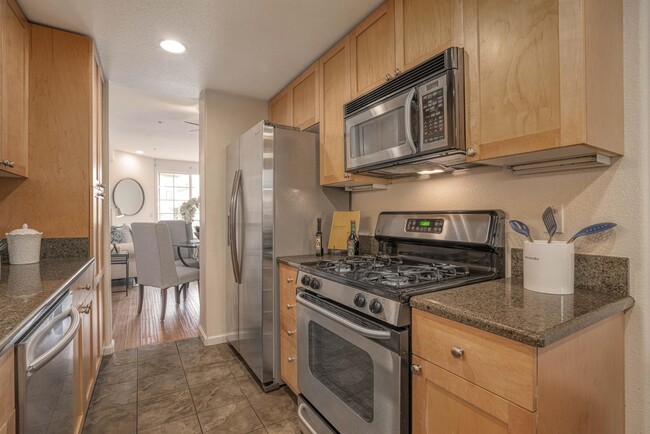 Building Photo - 2634 Villa Cortona Way