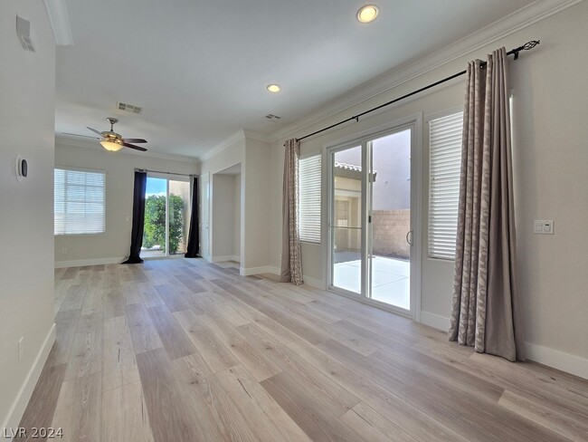 Foto del edificio - 11363 Colinward Ave