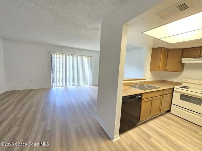Building Photo - 1052 Mollie Ln