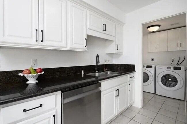 Foto del edificio - 4273 Rockport Bay Way