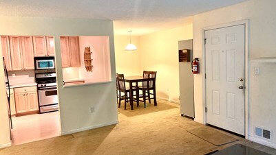 Foto del edificio - 264 Hampshire Ct