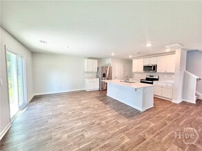 Building Photo - 106 Windcrest Dr