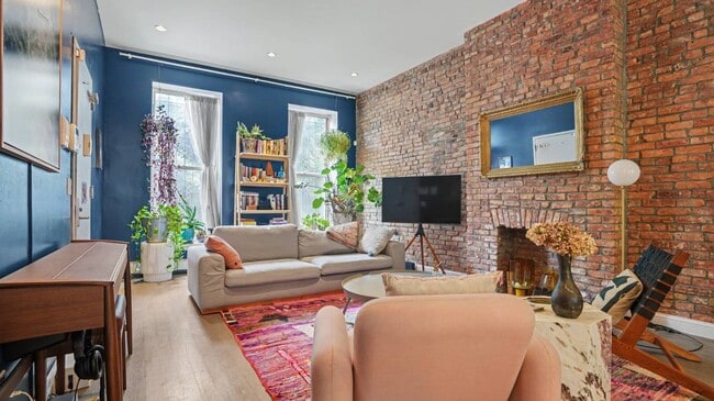 Building Photo - 147 Stuyvesant Ave