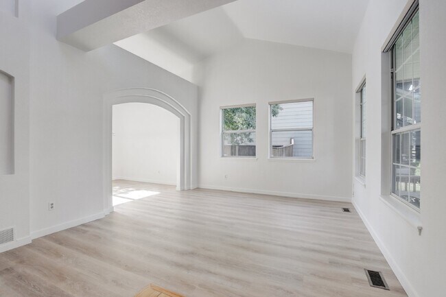 Foto del edificio - $2,750.00 - 3 Bedroom, 2.5 Bathroom, Singl...