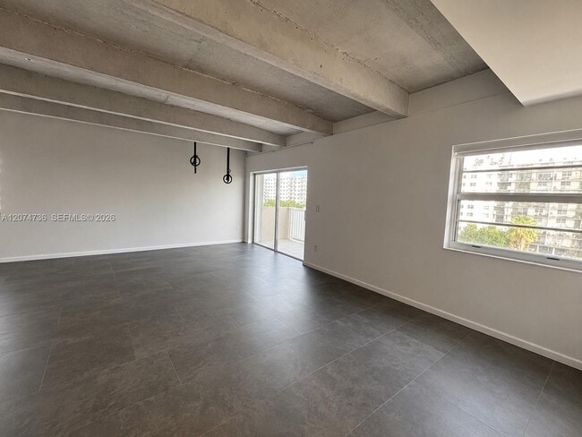 Building Photo - 3545 NE 167th St
