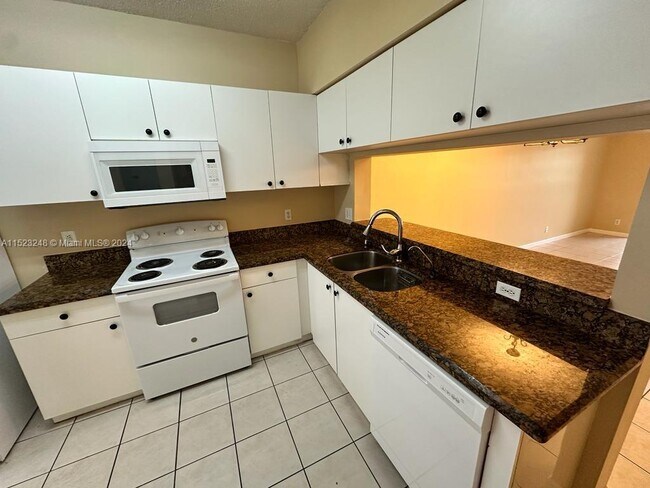 Foto del edificio - 3140 SW 49th St