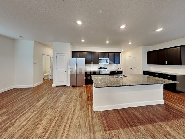 Building Photo - 5962 Verdigris Dr