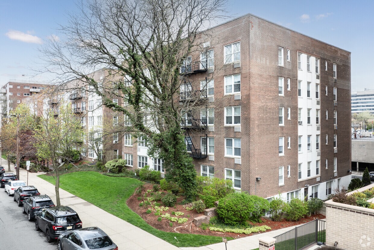 Primary Photo - Crosley Terrace