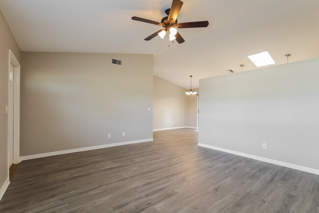 Foto del edificio - 28 SW 13th St