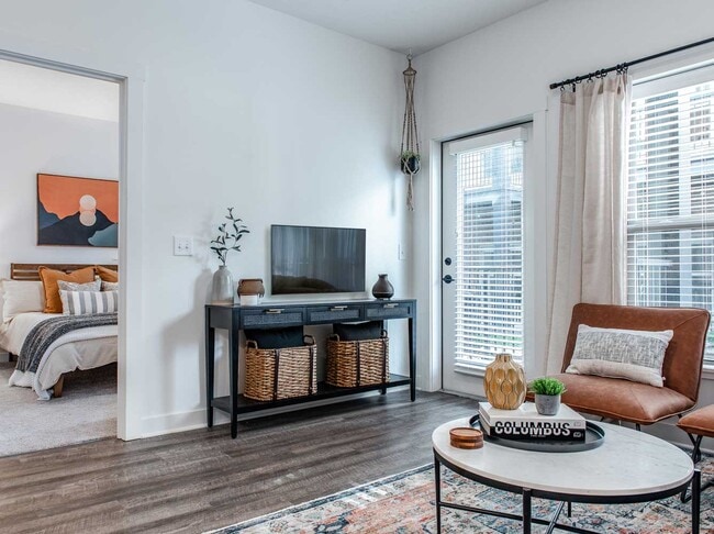 Building Photo - Grant Park