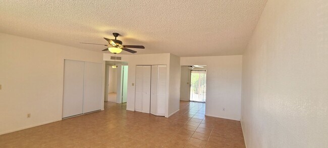 Foto del edificio - 2 Bed 1 Bath Spacious Gold Canyon Apartment