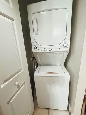 Foto del edificio - 17 Deer Creek Rd