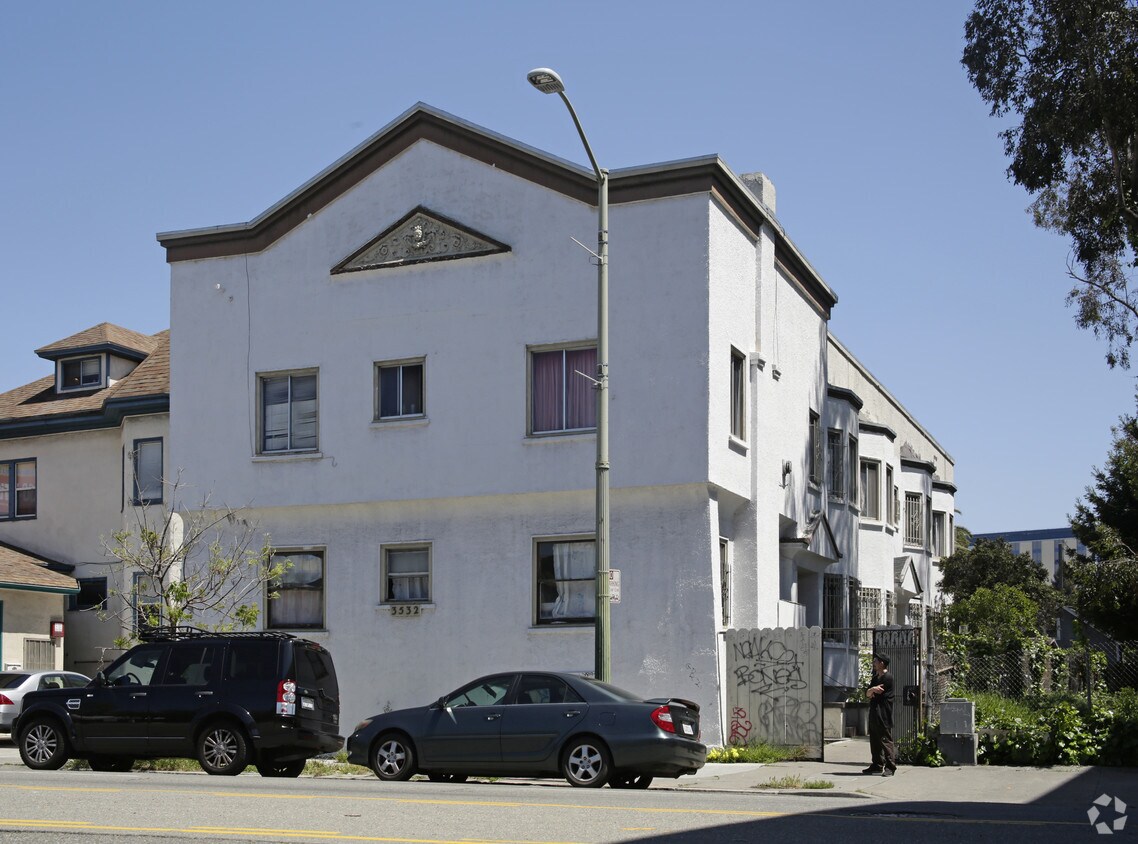 Primary Photo - 3532 Telegraph Ave