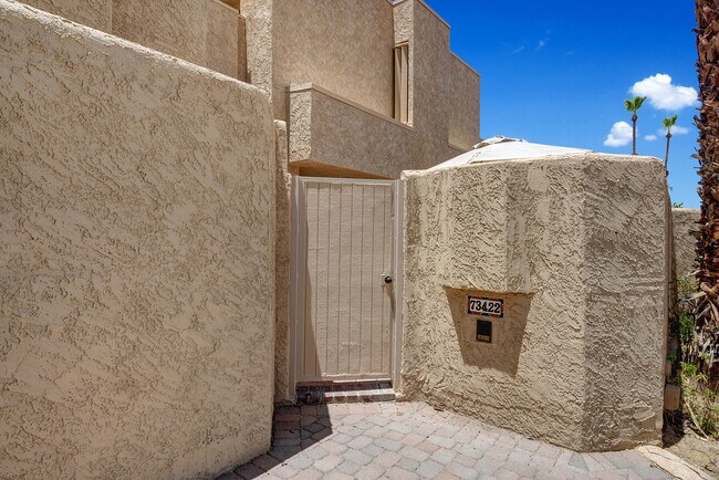 Foto del edificio - 73422 Irontree Dr