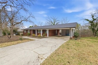 Building Photo - 2176 Riverside Dr