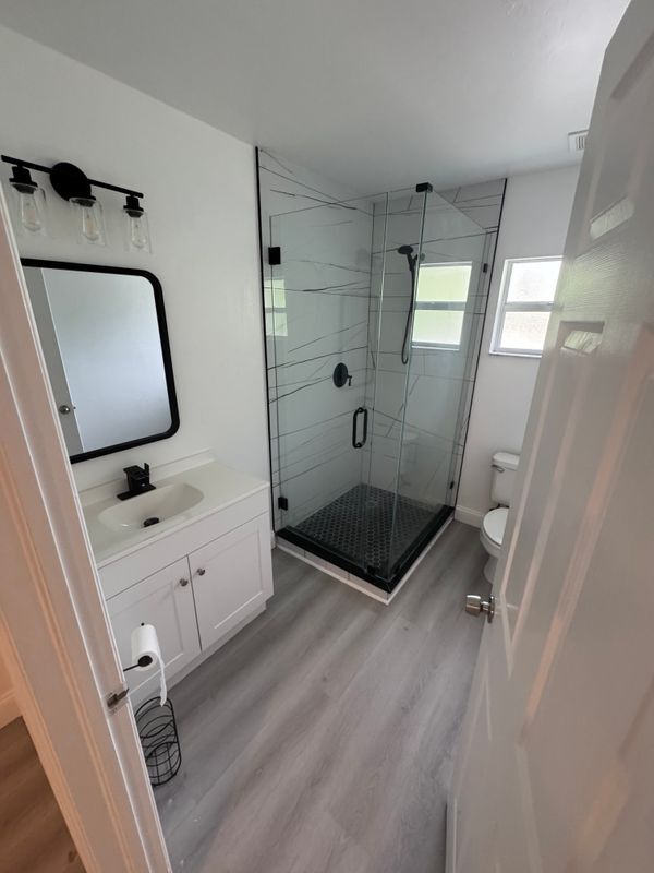 Foto del edificio - 7296 Pebble Beach Rd