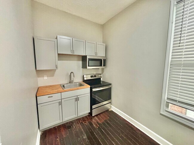 Foto del edificio - 1206 S Preston St