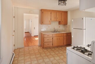 Building Photo - 59 Woodville St
