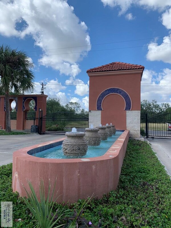 Foto del edificio - 2200 Laredo Rd