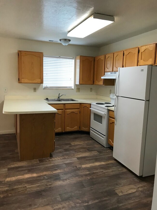 Foto del edificio - Remodeled Provo Townhome!