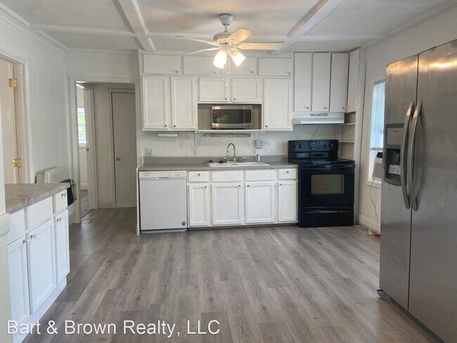 Building Photo - 2 br, 2 bath House - 703 Brown St.