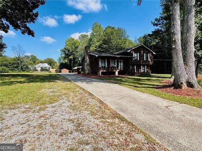 Building Photo - 4005 Shallowford Rd