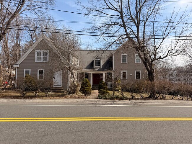 Building Photo - 532 East St