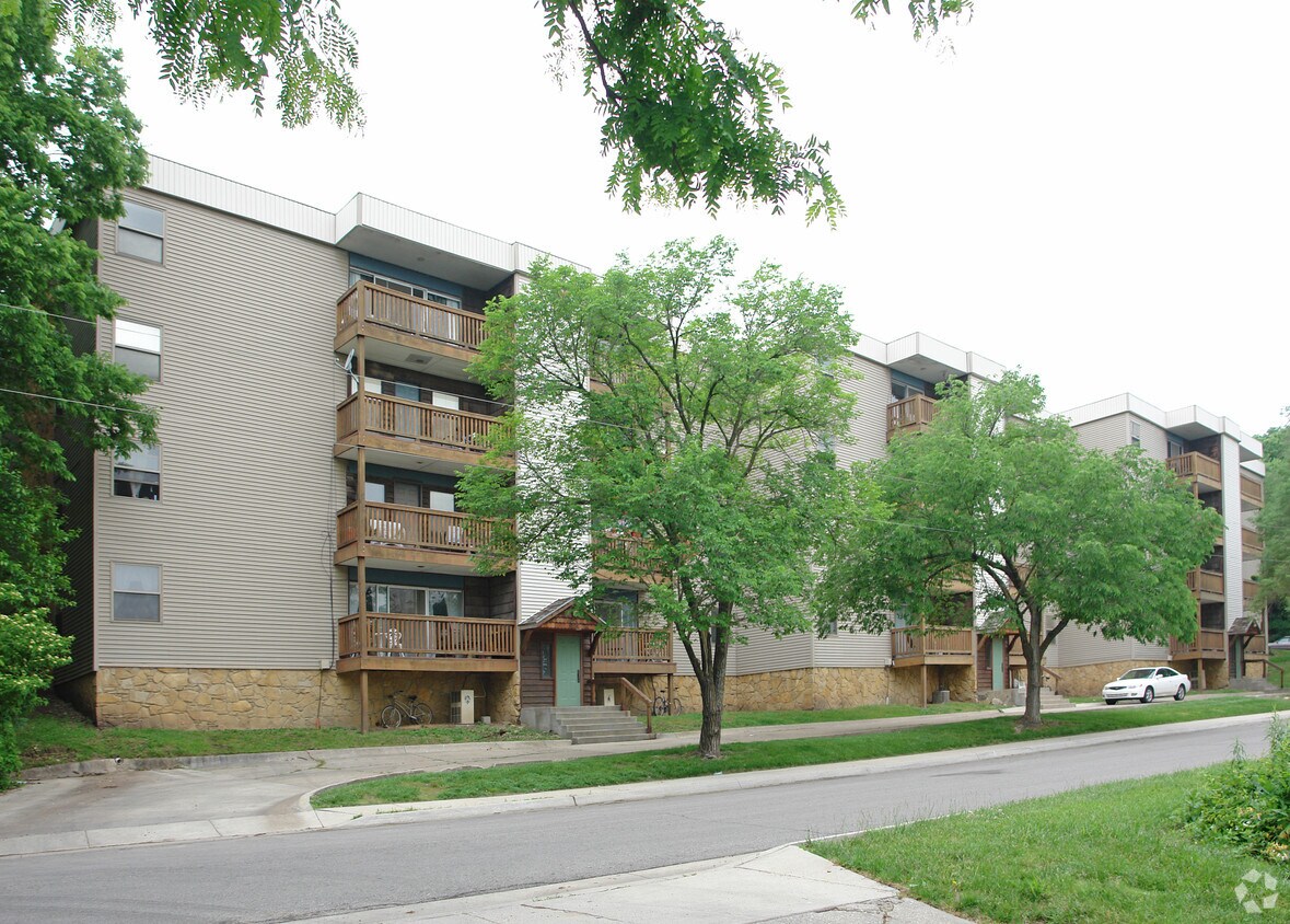 Avalon Apartments - Lawrence, KS 