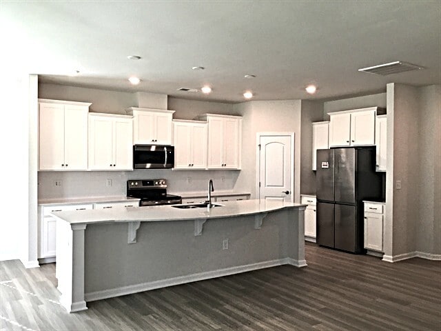 Building Photo - 2303 Fruitful Vine Ln