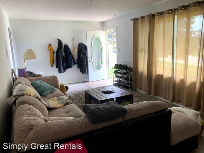 Building Photo - 3 br, 2 bath House - 562 Greenfield Pkwy