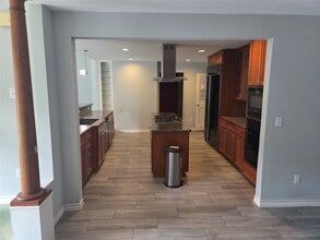 Building Photo - 4531 Palmetto St