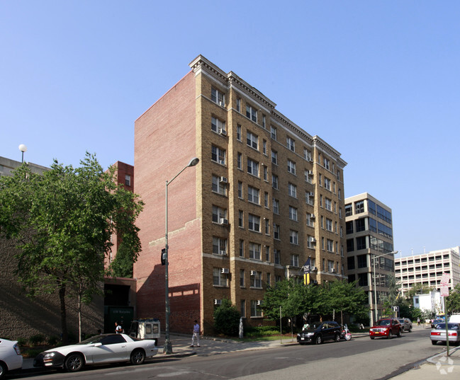 Primary Photo - Lafayette Hall