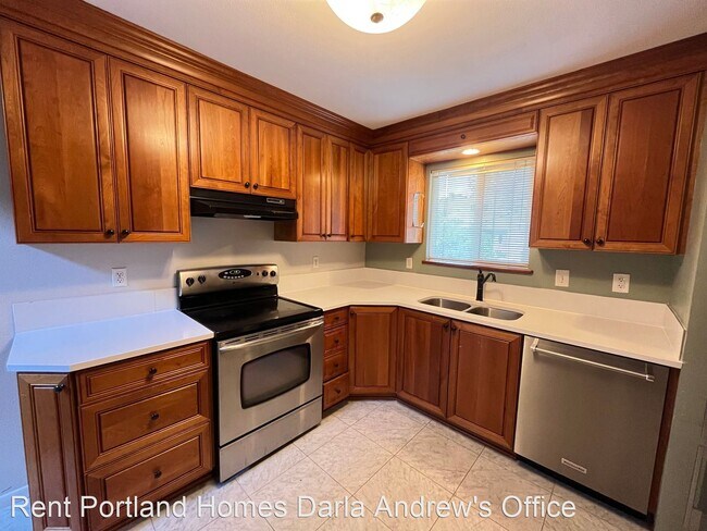 Foto del edificio - 4 br, 2 bath House - 1653 NW Rolling Hill Dr