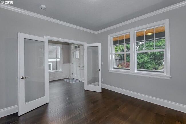 office - 3993 SE 36TH AVE