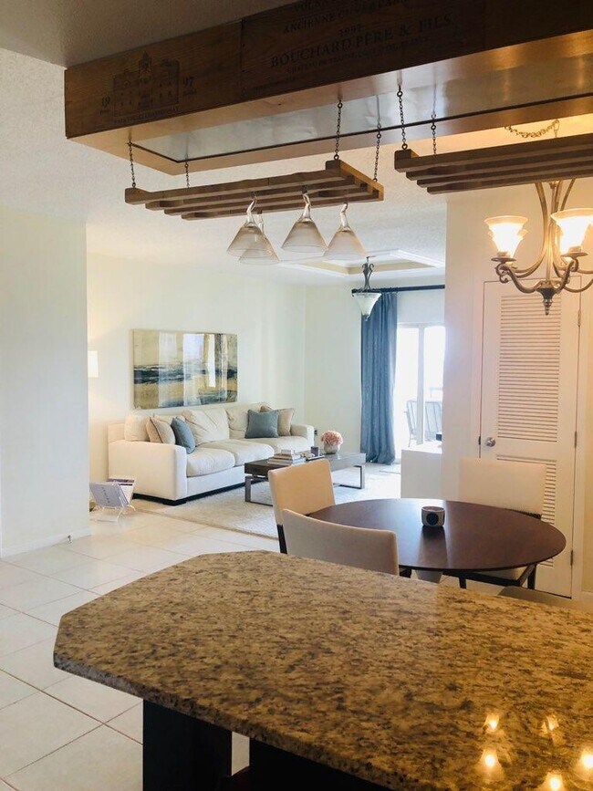 Foto del edificio - 1002 S Harbour Island Blvd