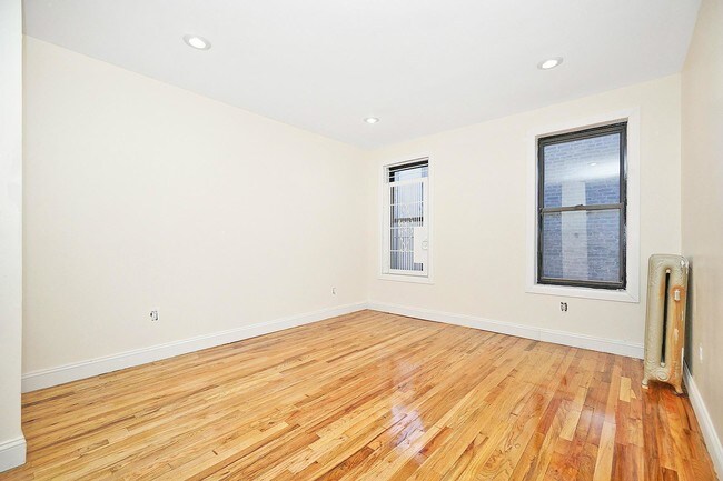 Building Photo - 111 Audubon Ave