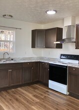 Building Photo - 7531 Peck Ave