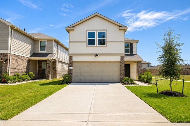 Building Photo - 22554 Pinecone Forest Ln