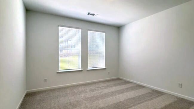 Photo - 7 Peeples Dr Townhome