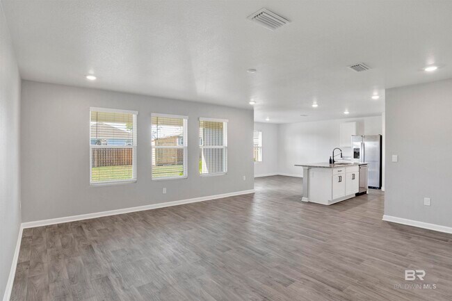 Foto del edificio - 3191 Camino Real Lp