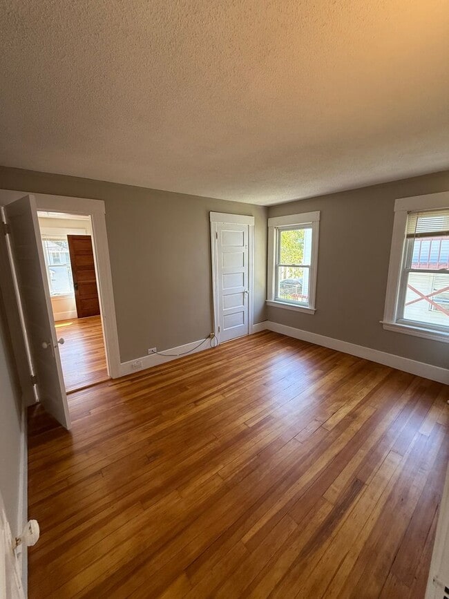 Foto del edificio - 48-50 Putnam St